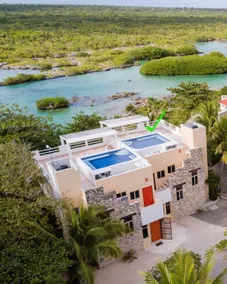 Yal-Kú Lagoonfront Villa • Snorkeling & Relaxation - Image 4