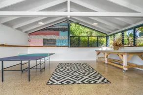 The Sunset House - Image 5