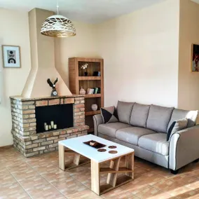 Maria Apartments - Image 3