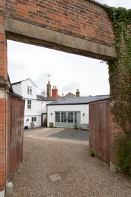Historic Old Stables in central Bishops Stortford - Image 3
