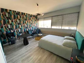 Bright studio in the city center - Image 4