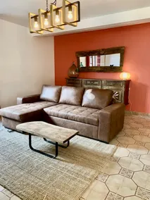 Ground floor/private jacuzzi/flower patio - Image 2