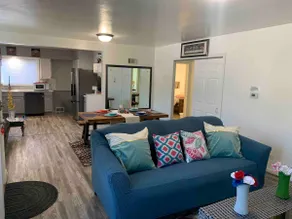 Spacious 2-br, 1 bath home w/AC near Naval Base - Image 4