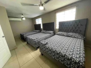 Large comfortable house - Image 3