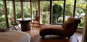 Spacious rainforest home in Volcano - Image 4