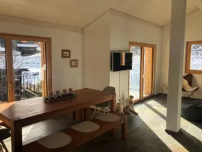 Modern and cozy mountain apartment with a view - Image 3