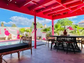 The Pink Cabana - StageCoach Discount! - Image 4