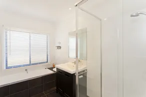 Apollo Bay Beach House - 300 metres from beach - Image 5