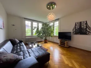 Romantic apartment in traditional house w/ garden - Image 2