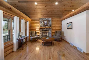 Cabin in Green Lake Sleeps 20 - Image 2