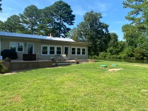 Severnly Pointe Cottage Waterfront Retreat - Image 5