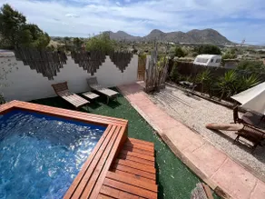 2 doble beds, pool, garden, BBQ 25 min to ETH - Image 3