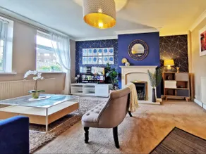 Highstone 4 Bedrooms Home 7 Beds With Parking and Garden - Image 2