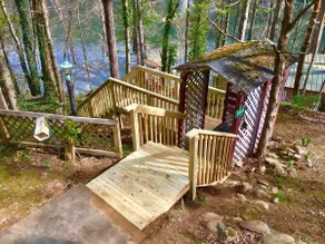 Lakefront Cabin - Close to Dragon - Dock - Hot Tub - Image 2