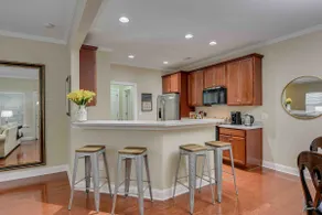 Modern Townhome in Downtown Aiken - Image 5