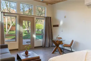 Nama-Stay Suite 1 | King, 5 Min to Zion NP - Image 3