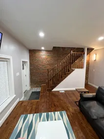 New York inspired brick house 4 mins from Train !! - Image 3