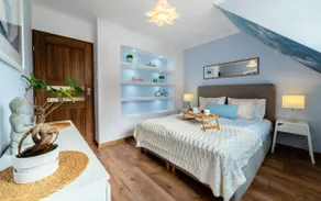 Seventh Heaven Apartment with fireplace and balcony - Image 2