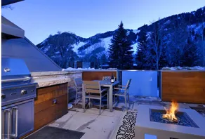 Rare Contemporary in Core 3bd/3ba - Image 5