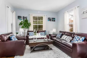 2 Bedroom Apartment Near Bristol Center - Image 2