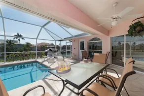 Avail April 11 & on walk2bch, 2 Kayaks&6bikes - Image 2