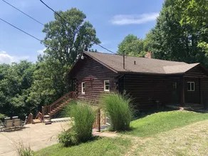 Premier Destination in New Phily - Deerwood Cabin - Image 5