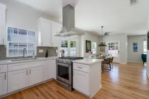 Fabulous New 4BR/3BA House in Mission Hills - Image 4