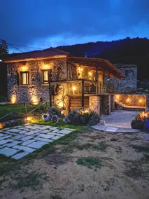 Kalamata Messinia Country House com vista para a montanha - Image 5