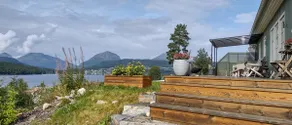 Cottage by the lake - Image 2