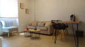 Cozy & modern apartment in the city center. - Image 3