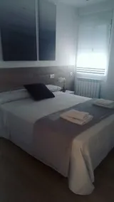2-bedroom apartment, private parking - Image 4