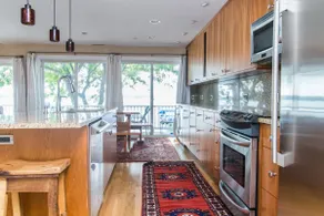At Whit's Max: Lake+Beach+Indoor Pool+Walk to Town - Image 2