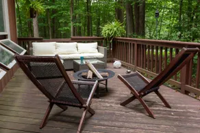 Poconos Mountain Cabin: Pool, Lakes, and Kayaks! - Image 4