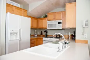 Seacliff Loft - Oceanfront Condo - HDTV/Fireplace - Image 5