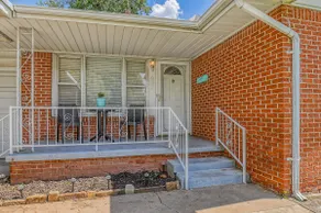 Near OU, IH-35, YMCA, Downtown Norman; Carport - Image 5
