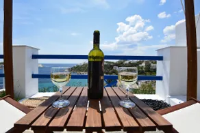 Deck1Syros Premium Apartments - Image 4