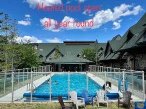 2BR/2BT Townhouse Chalet/Heated pool/Hot Tub/BBQ - Image 3