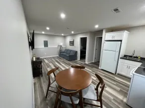Home In Eddyville - Image 4