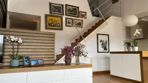 Design penthouse with terrace in the center of Olot - Image 3