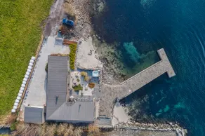 Villa by the sea with private jetty and beach - Image 3