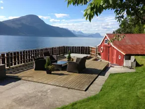 Summerhouse by the fjord - Image 2
