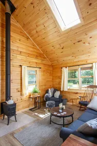Fairlee Log Cabin - Image 3