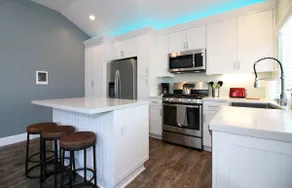Fully Renovated Beach Cottage - 2 blocks beach - Image 5
