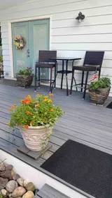 Private Cozy Beachy Chalet - Image 4