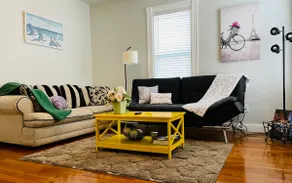 Cozy, 1st FL, 3BR2BA, 2Park，7min walk to Subway - Image 2
