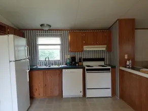 Clean Spacious 3BR Near NASA & Kemah | Great Value - Image 5