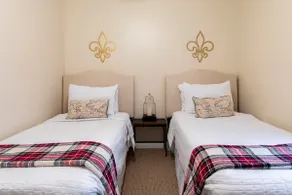 Stylish Louisville Home *Walk to NuLu/Highlands/DT - Image 3