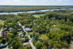 The Rocheport Honey House! Historic & remodeled home! - Image 3