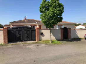 Villa Bonheur, Blagnac area, 9 people, Netflix and Wi-Fi - Image 3