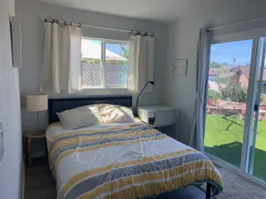 Renovated and comfortable guest suite - Image 4